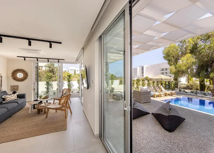 Leomi Seaview Protaras