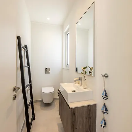 Вилла Leomi Seaview