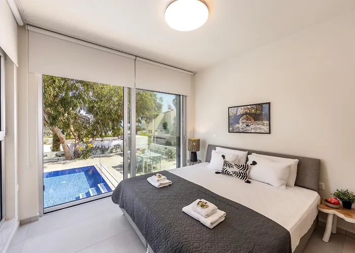 ヴィラ Leomi Seaview プロタラス