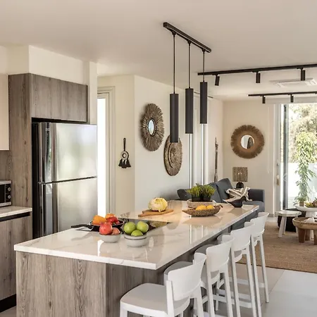 Leomi Seaview Vilă Protaras