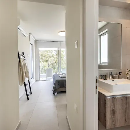 Leomi Seaview Protaras