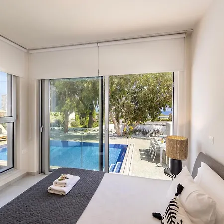 Leomi Seaview Protaras