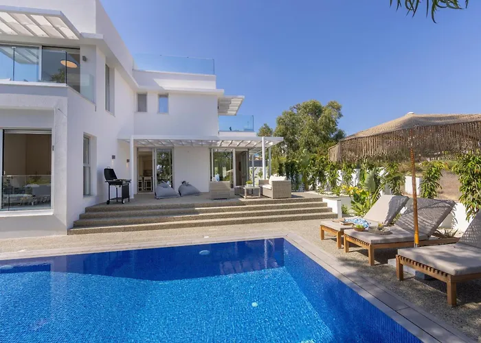 Leomi Seaview Villa Protaras